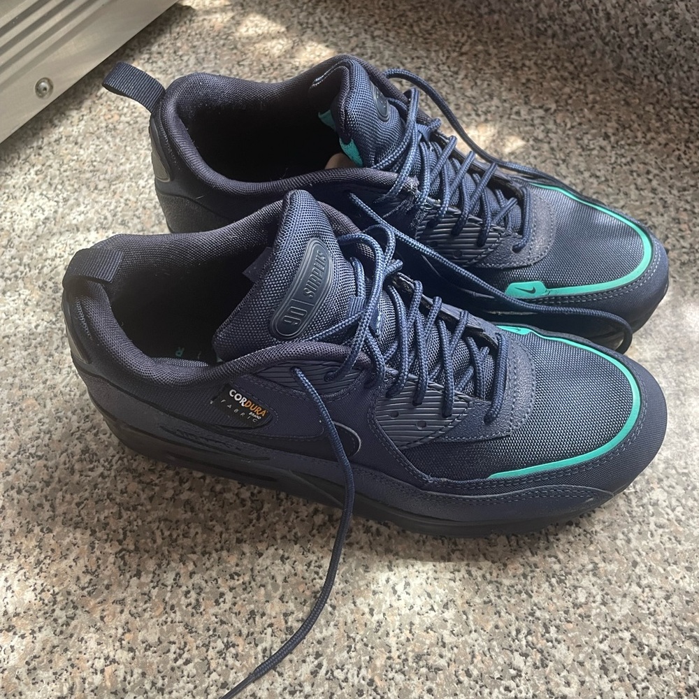 Nike Athletic Shoes - Dark Blue and Aqua